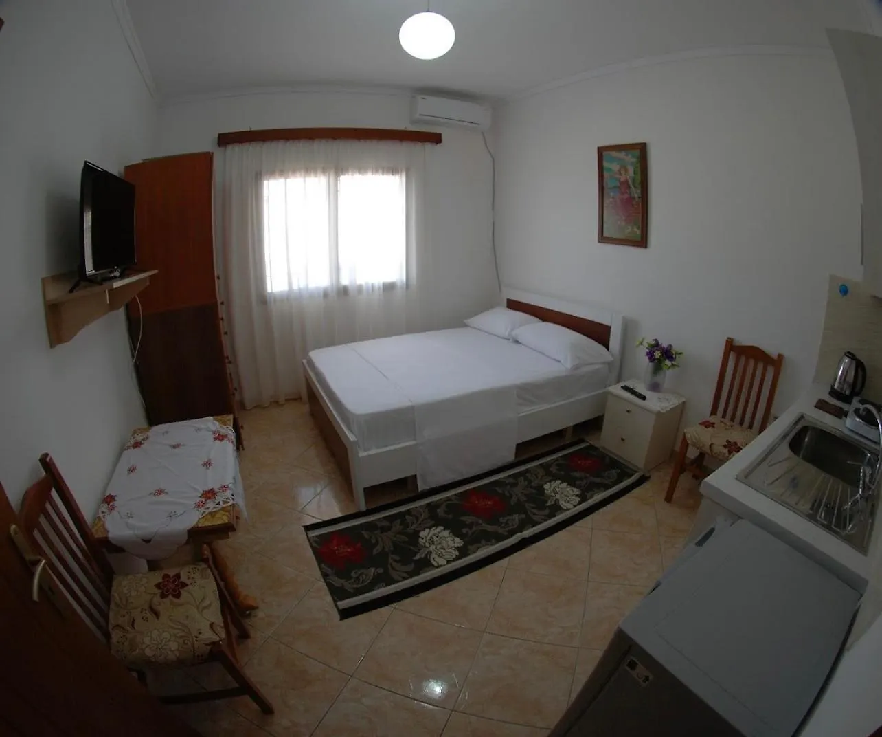 Vila Paza Sarandë 아파트