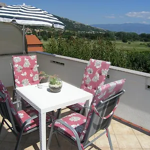apartments-jadranka-with-magnificent-views-of-the-sea-baska.primorje-gorskikotar.com/