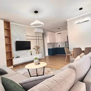 zeus-tirana-suite.hotels-in-tirana.com/